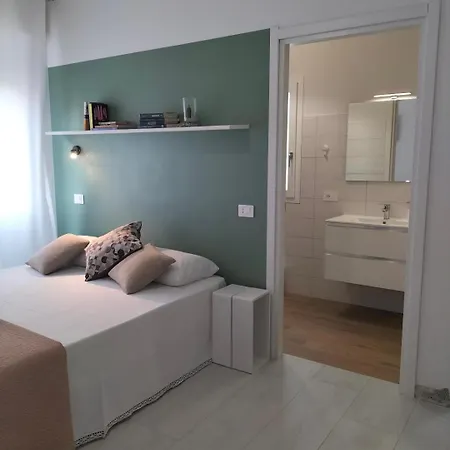 Lugore Guest house *