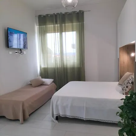 Lugore Πανσιόν Iglesias